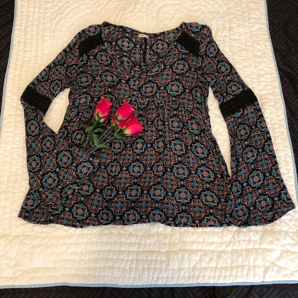 Pretty loose fit top with bell sleeves